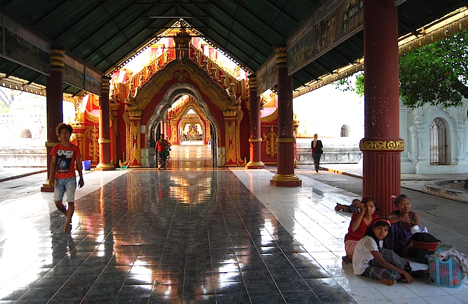 Myanmar_Mandalay_Tempel2